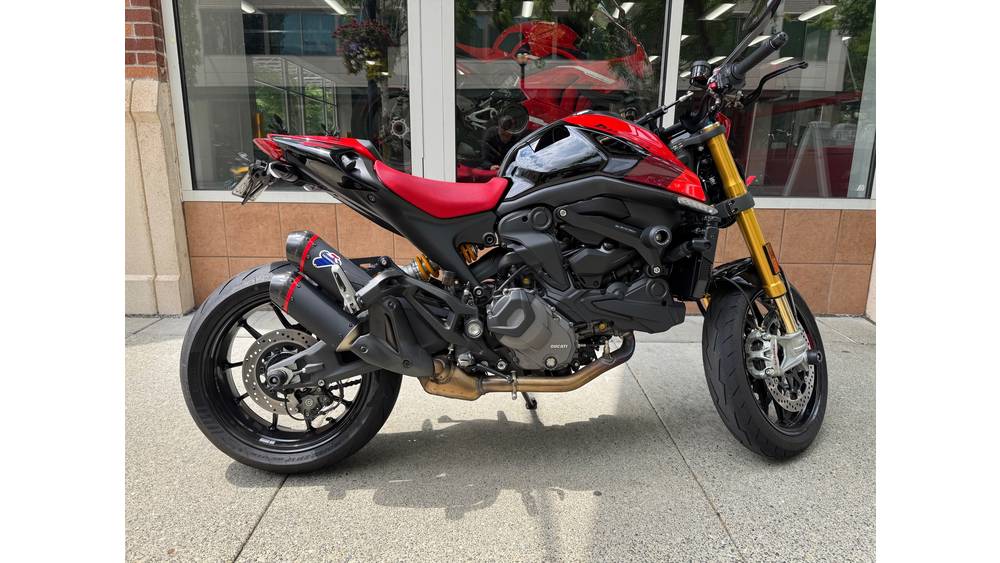 2024 Ducati MONSTER SP
