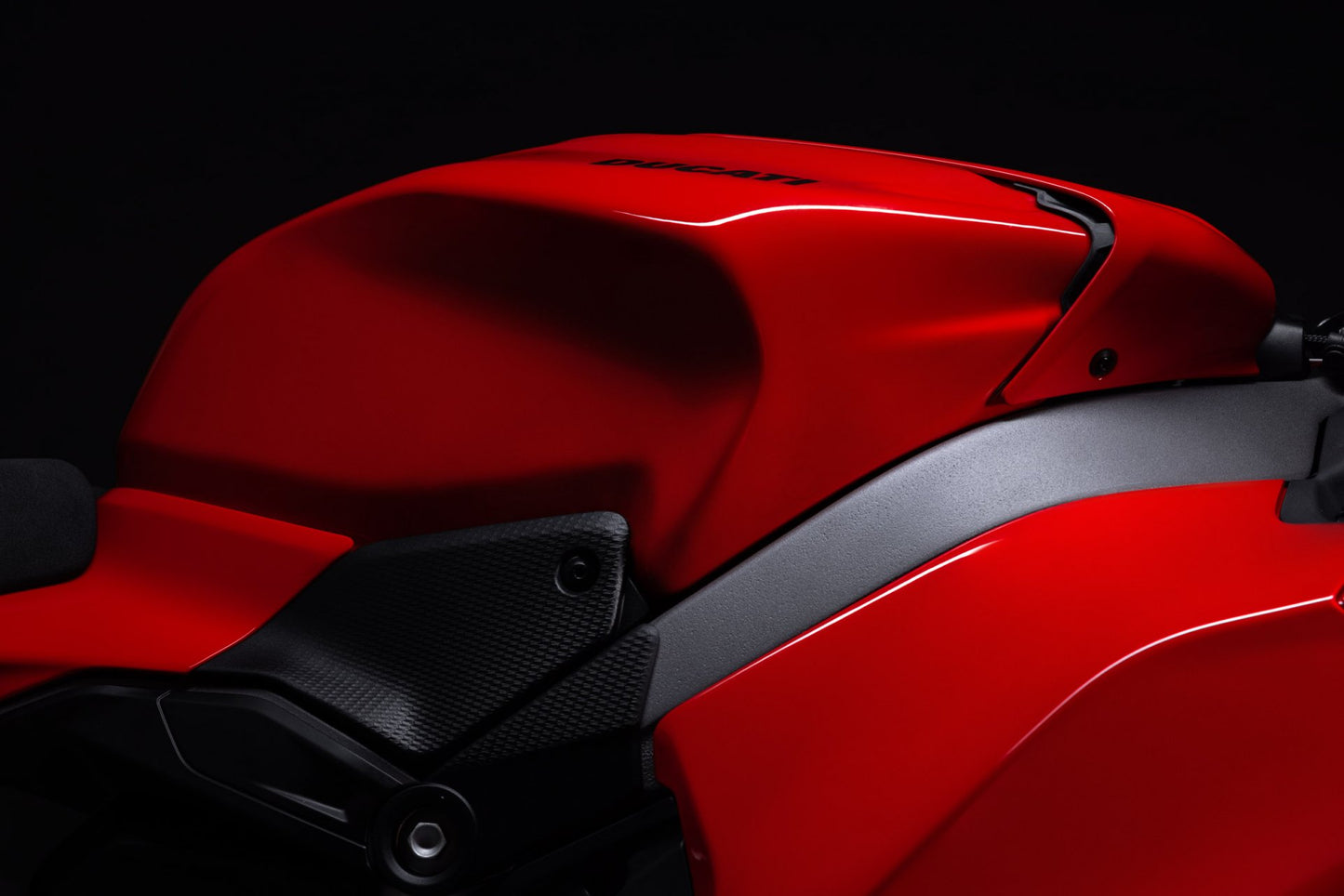 2025 Panigale V4