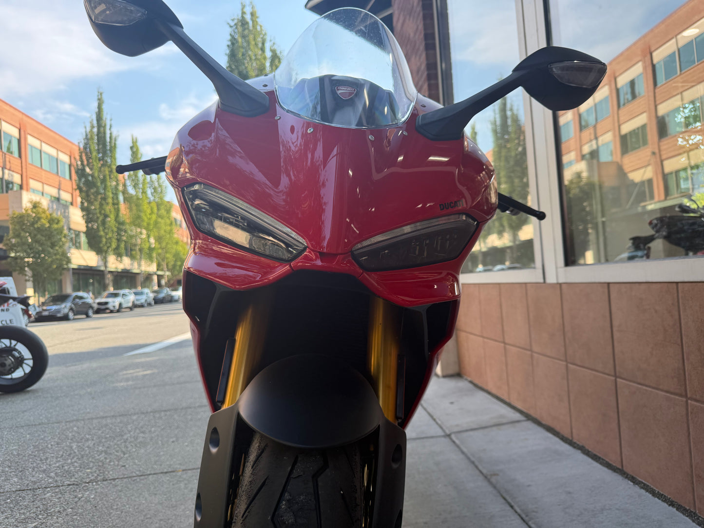 Panigale V2